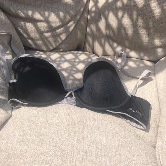 Bra - Picture 1 of 1